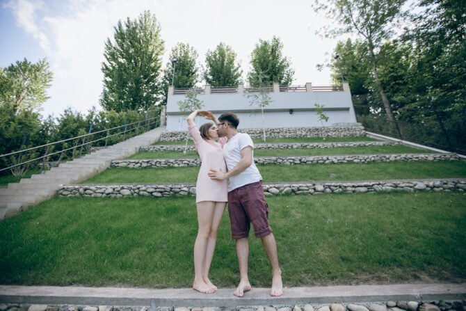 6 places for successful outdoor same sex couple