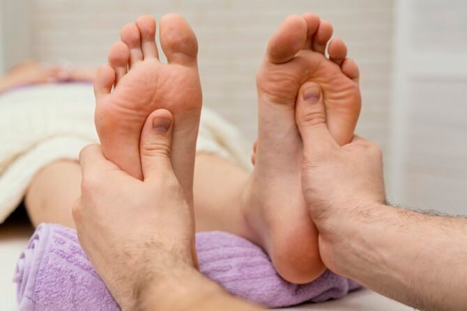 Female foot massage pressure points with pictures