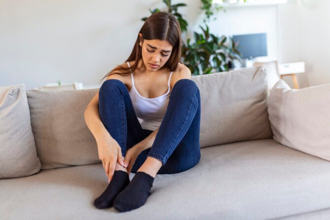 How to cure heel pain fast at home